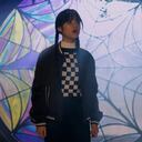 La vestuarista de la serie, Colleen Atwood, confesó que usaron varias piezas de Zara para complementar el outfit de la protagonista.