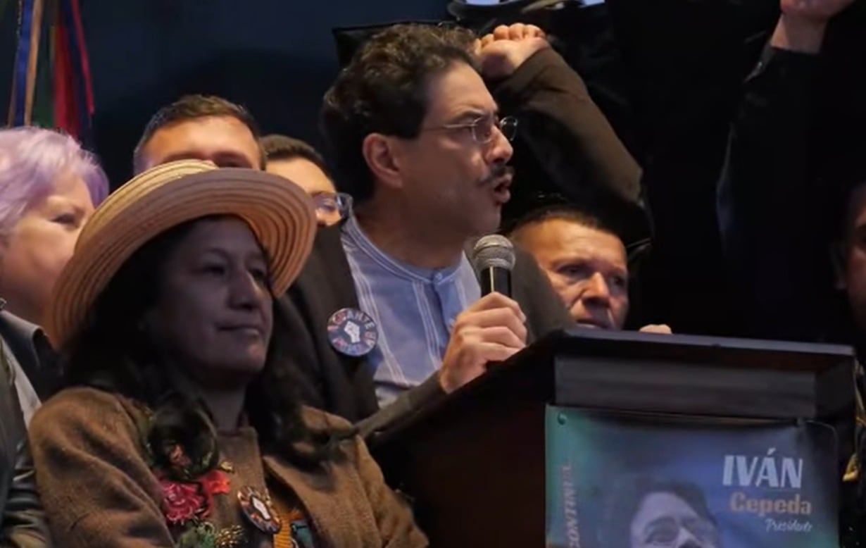 Iván Cepeda, en un discurso en Ciudad Bolívar, en Bogotá, pidió a sus bases respaldar la gestión de Gustavo Petro.