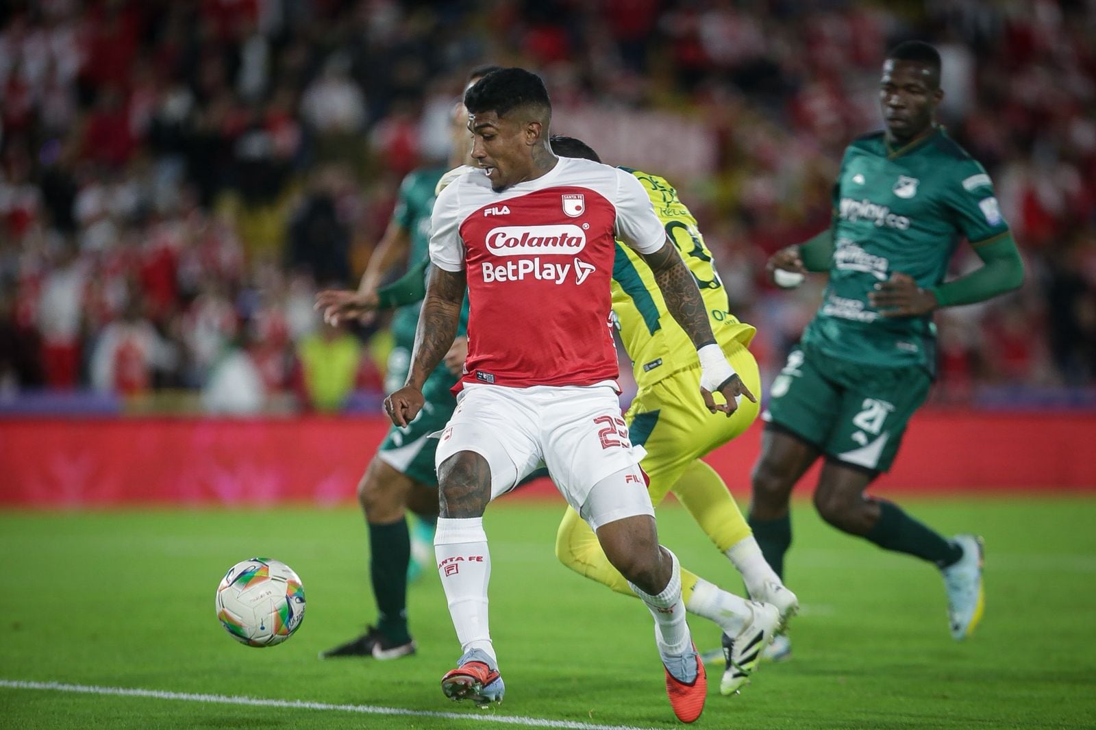 Santiago Mosquera en una posibilidad para Santa Fe en El Campín.