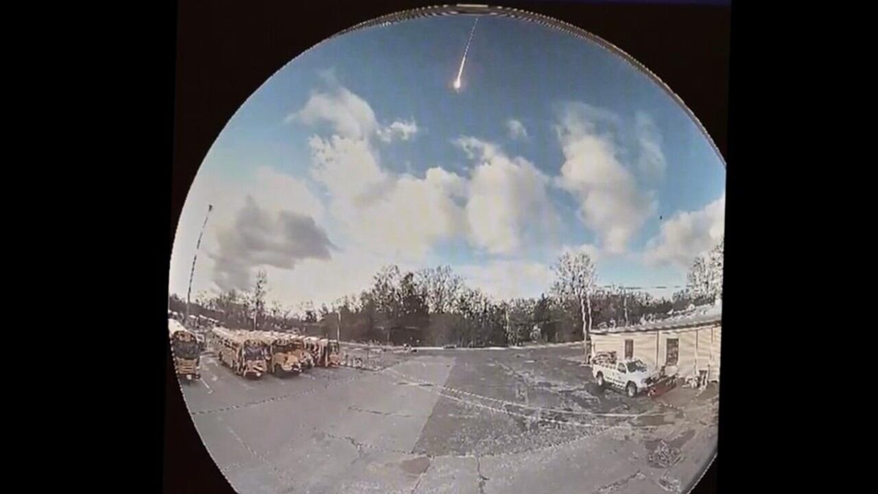 La NASA confirmó que el objeto espacial liberó al fragmentarse una energía equivalente a 250 toneladas de TNT, provocando vibraciones perceptibles en tierra.