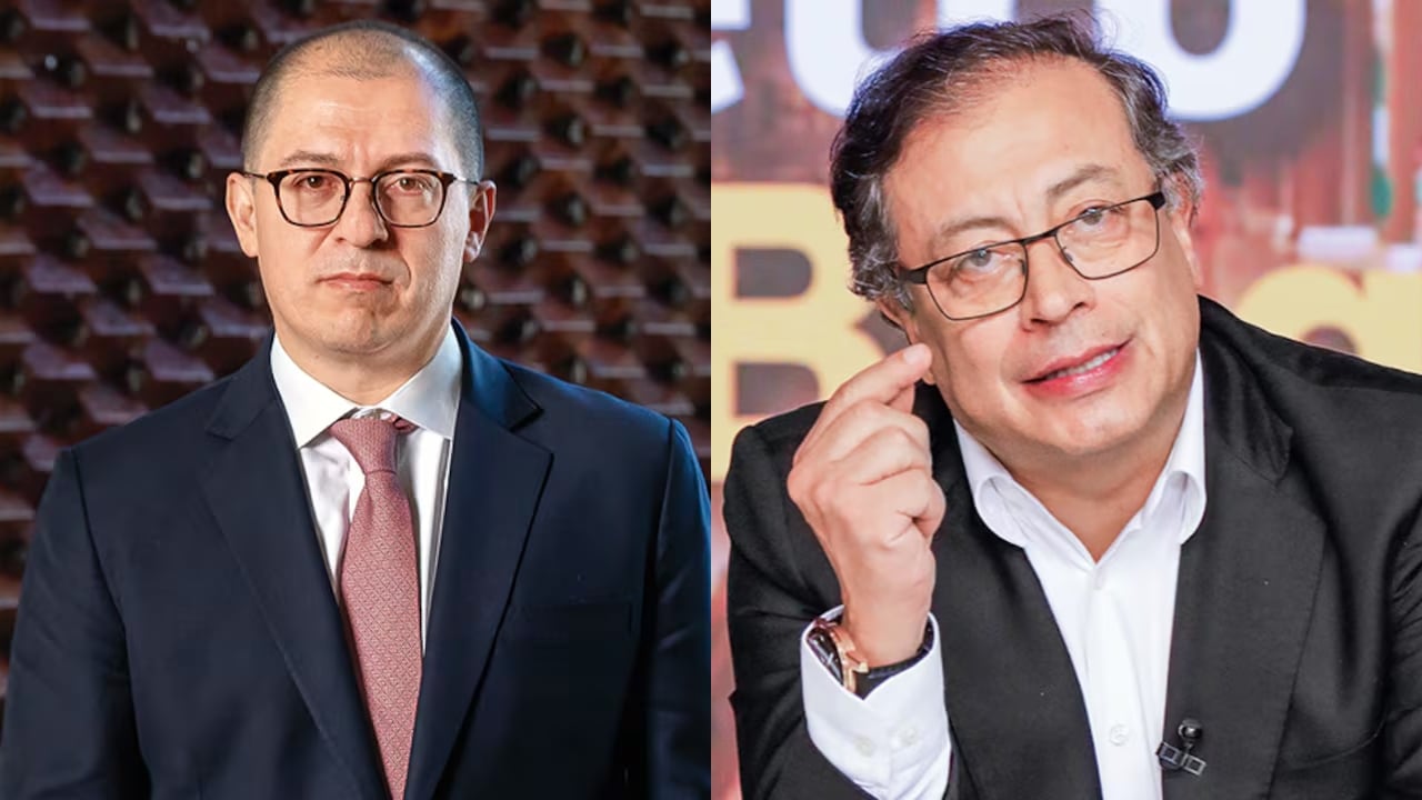 Exfiscal Francisco Barbosa y el presidente Gustavo Petro.