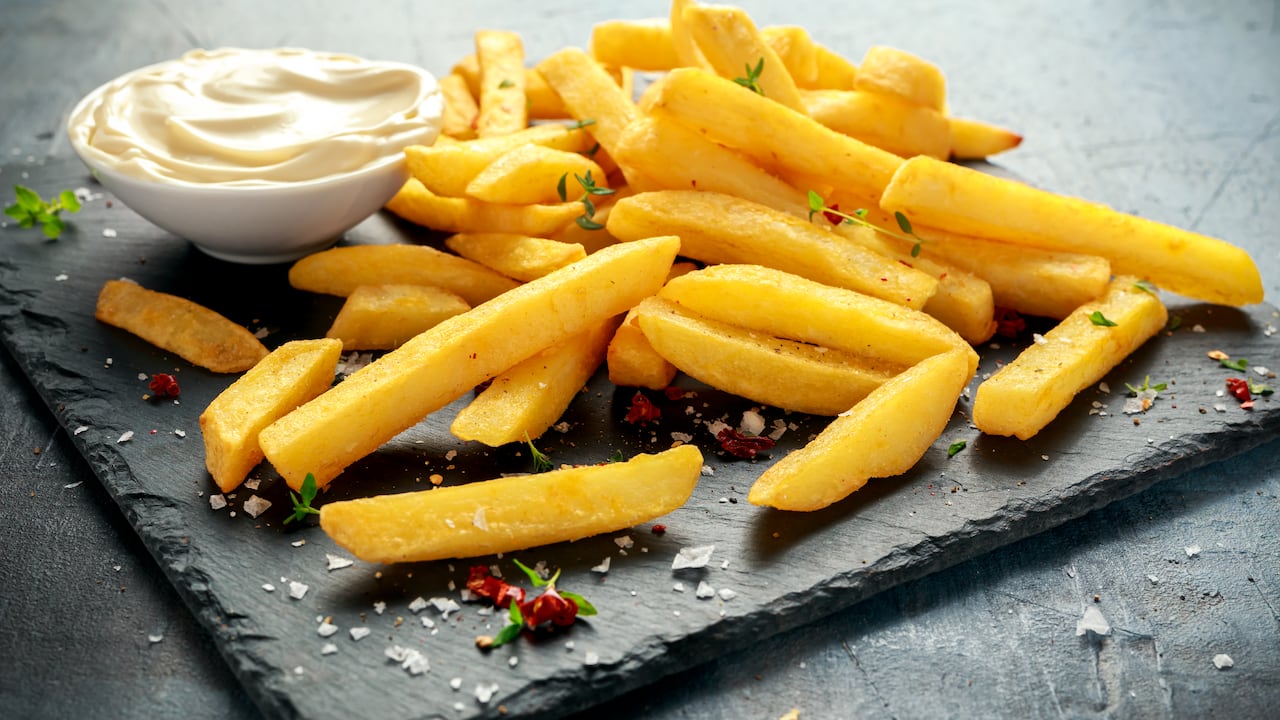 Hay diferentes formas de preparar estas papas a la francesa en estos electrodomésticos.