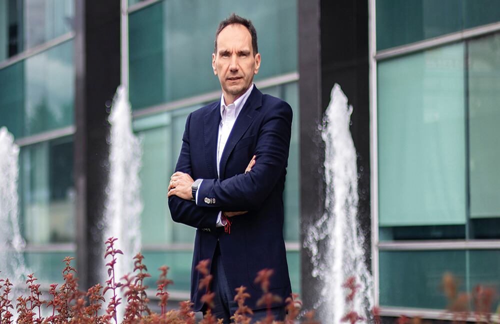 Daniel Quirós, gerente de Coopidrogas, dice que al unirse a la cooperativa, los droguistas fortalecen su poder de negociación y acceden a actividades académicas, sociales y deportivas para ellos, sus empleados y familias.