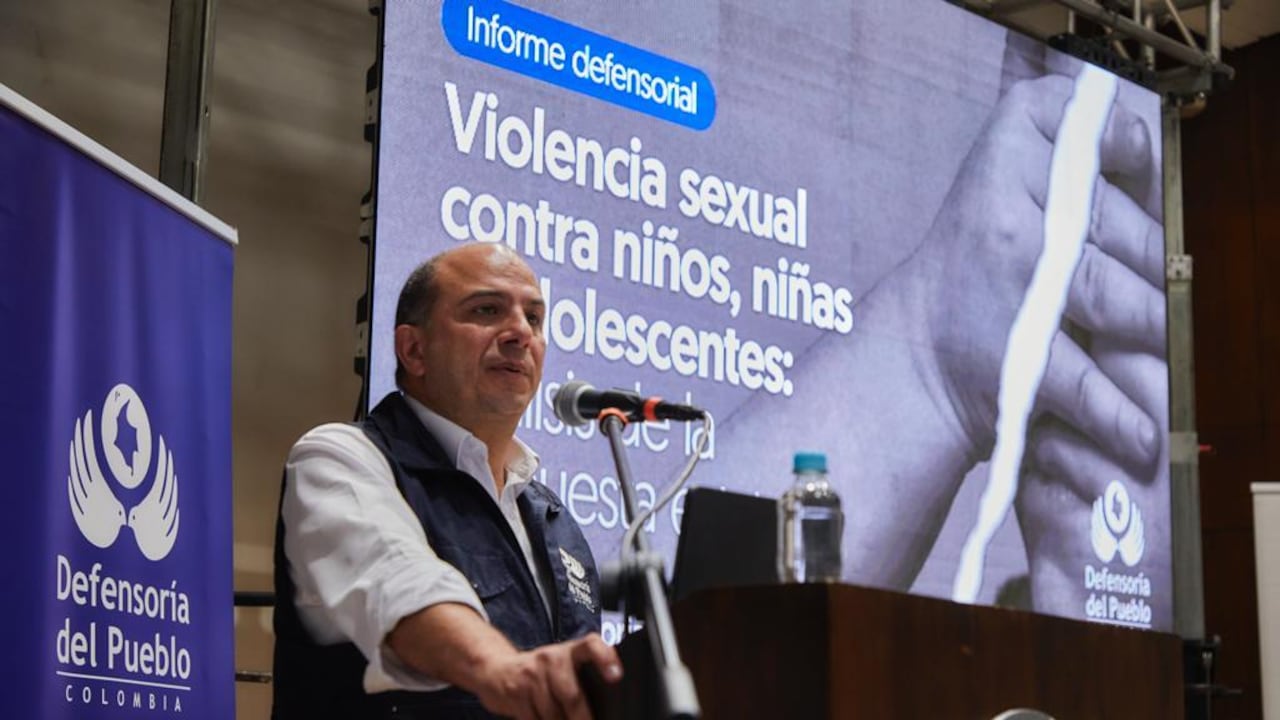 Defensor Carlos Camargo presentó el informe: 'Violencia sexual contra niños, niñas y adolescentes en Colombia: análisis de la respuesta estatal'