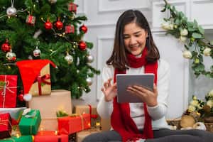 Las aplicaciones ofrecen una manera moderna de hacer que los rituales navideños, como los juegos o el intercambio de regalos, sean más interactivos.