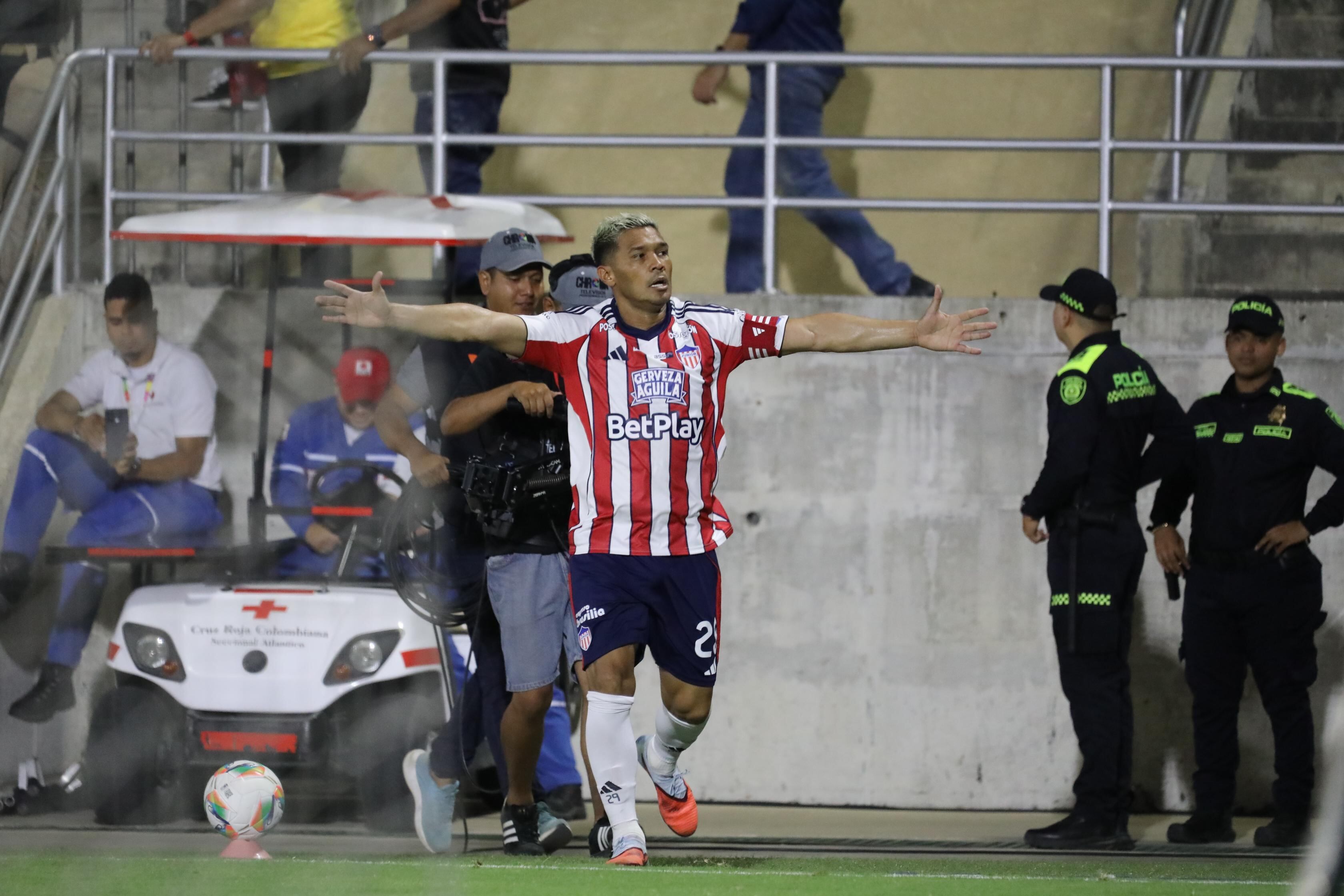 Teófilo Gutiérrez, uno de los anotadores a favor de Junior de Barranquilla contra Bucaramanga.