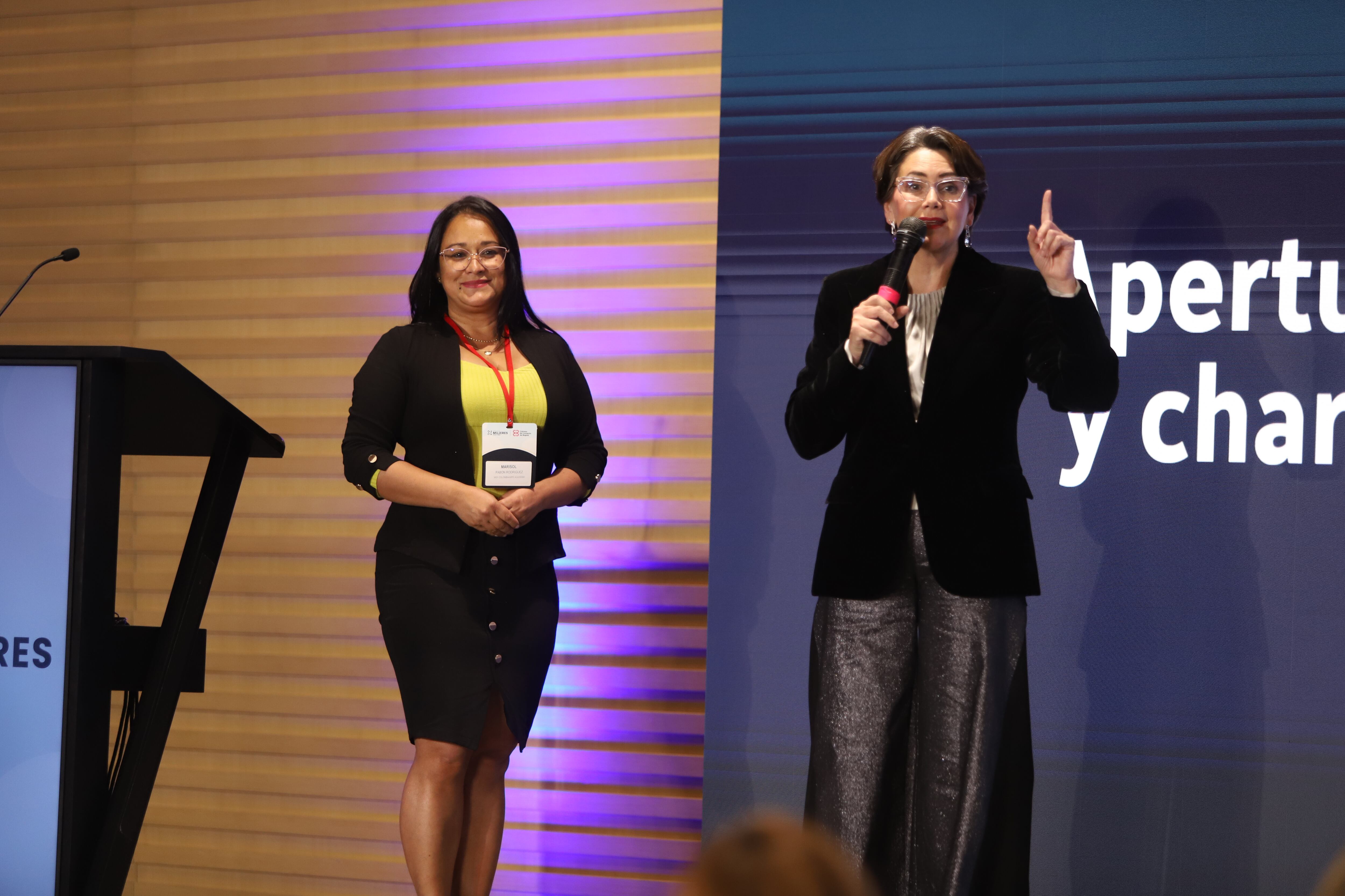 Marisol Pabón Rodríguez, presidenta de Women Economic Forum Colombia Latam 2025, y Sandra Suárez Pérez, presidenta del Círculo de Mujeres.