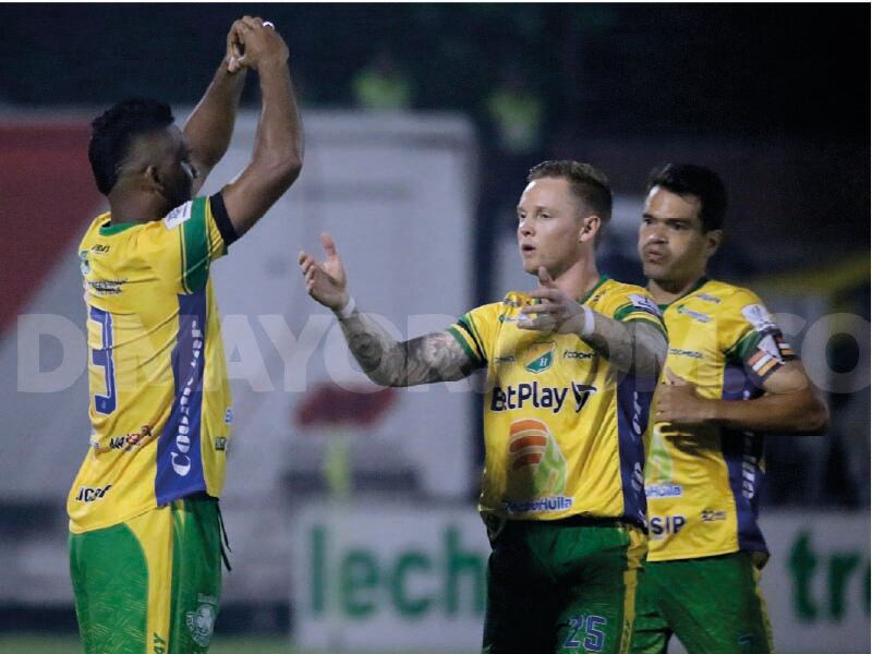 Leonardo Escorcia marcó doblete en la derrota del Huila