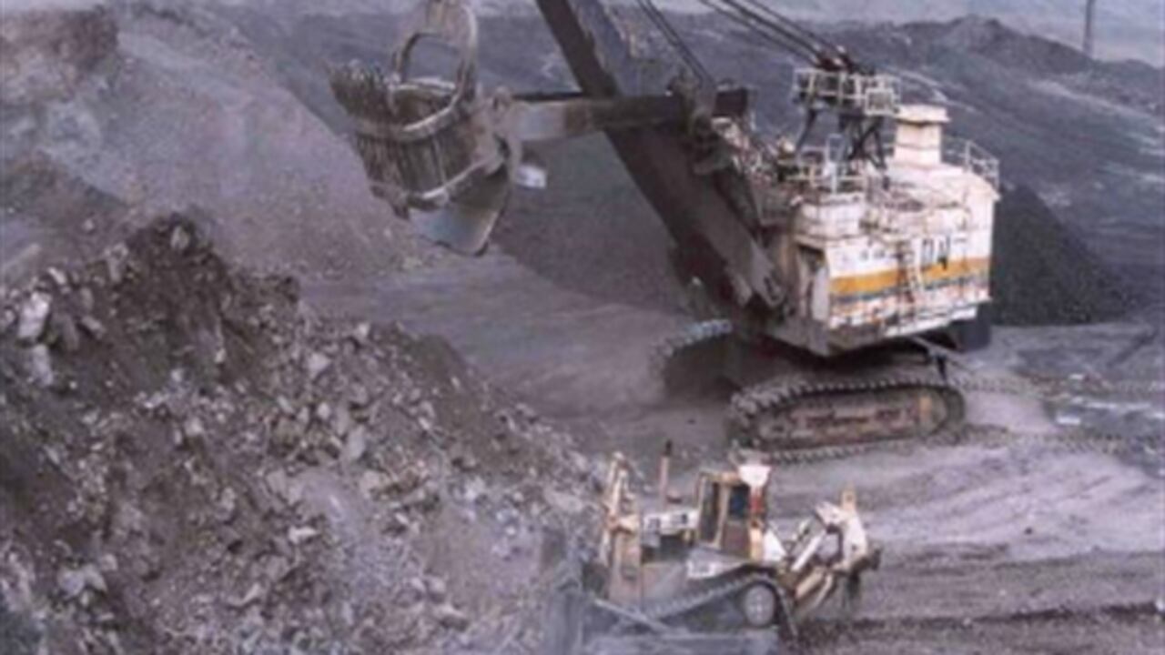 Bajó nuevamente la meta de producción de carbón, de 94 millones de toneladas a 89 millones.