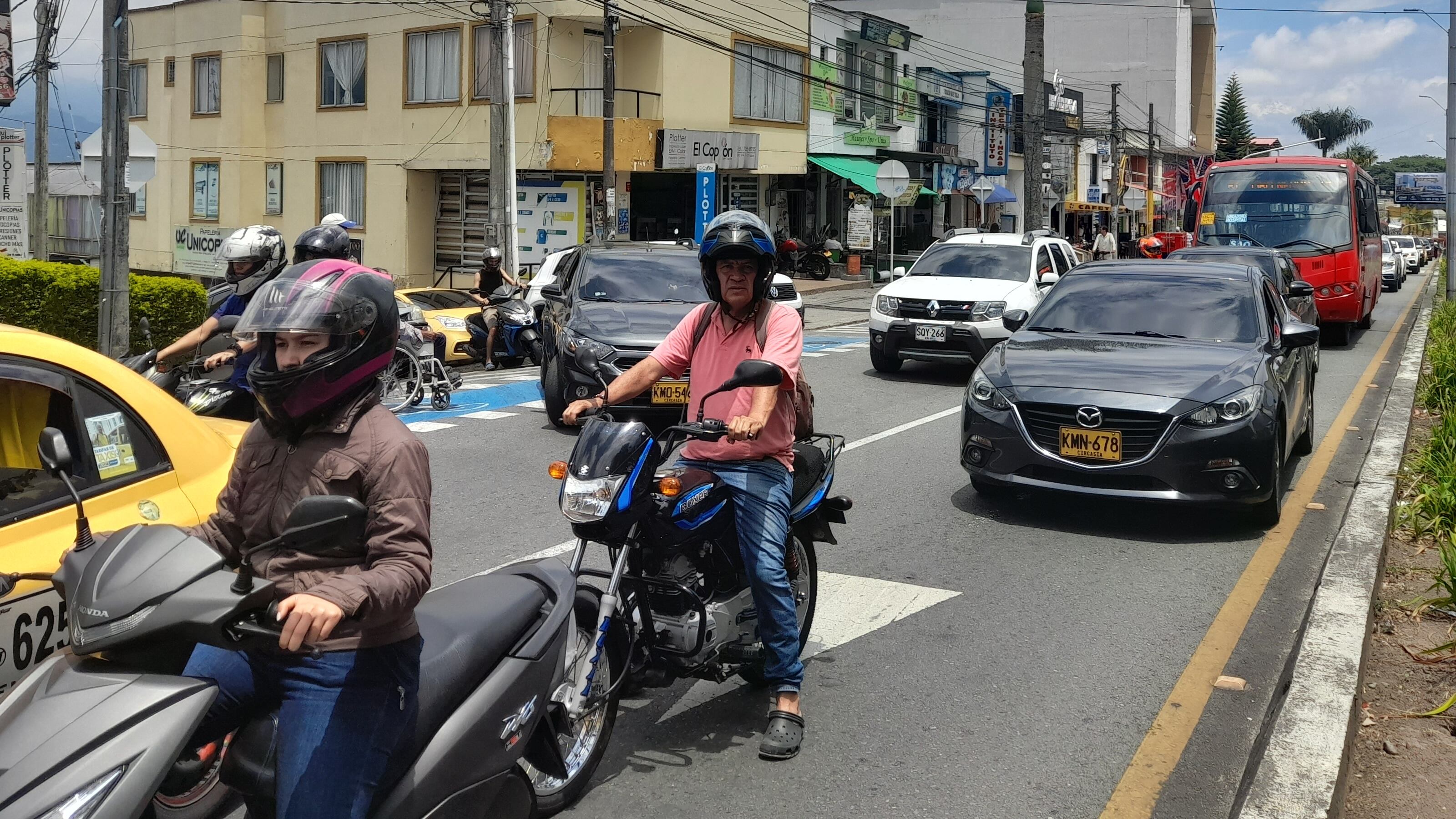 Los taxis tienen restricciones en Armenia de sábado a miércoles