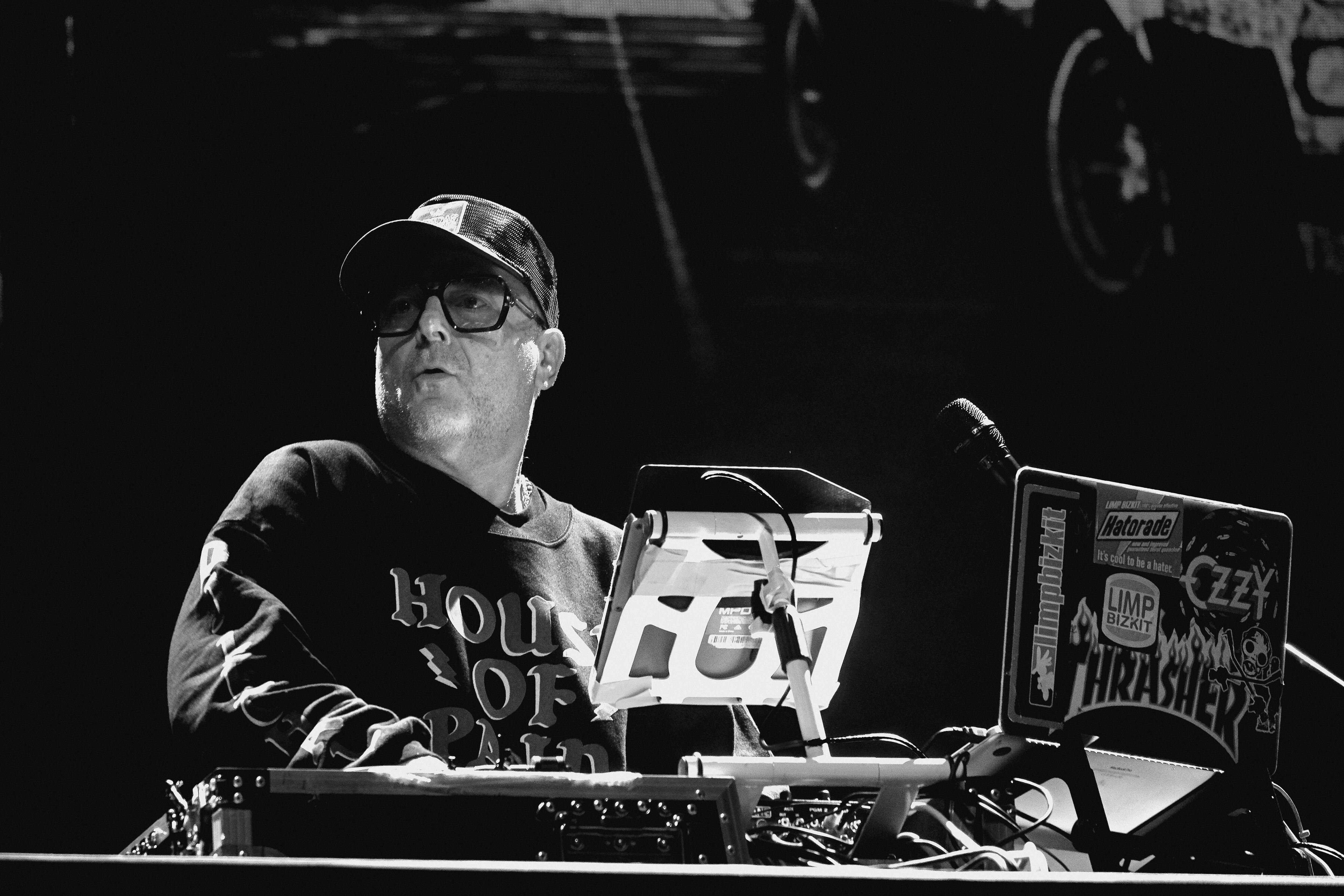 Limp Bizkit cierra Loserville en el MedPlus de Bogotá (dic 5, 2025).