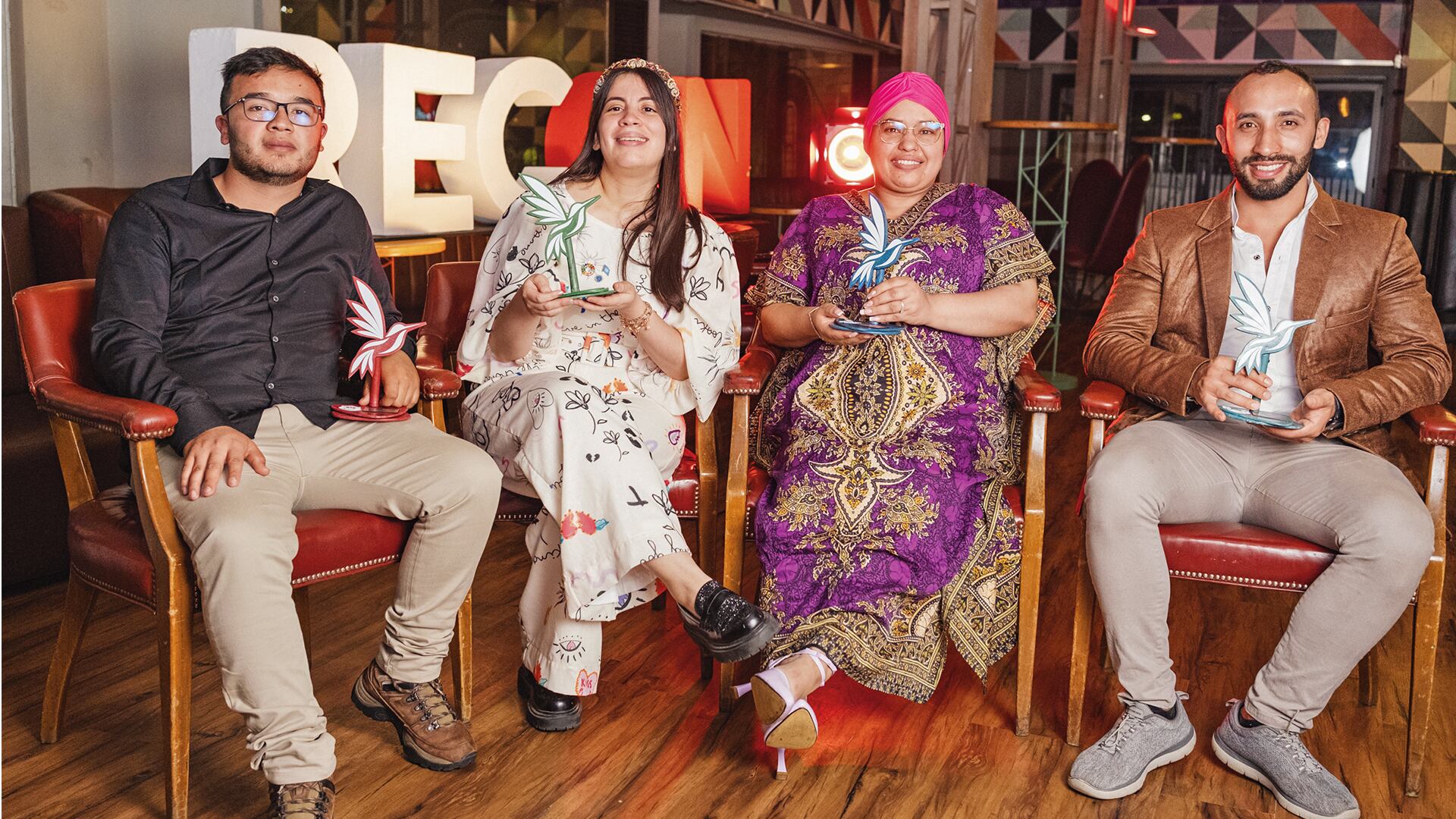 NO USAR, USO EXCLUSIVO MEJOR COLOMBIA, Especial Empresas que Contruyen País, RECON