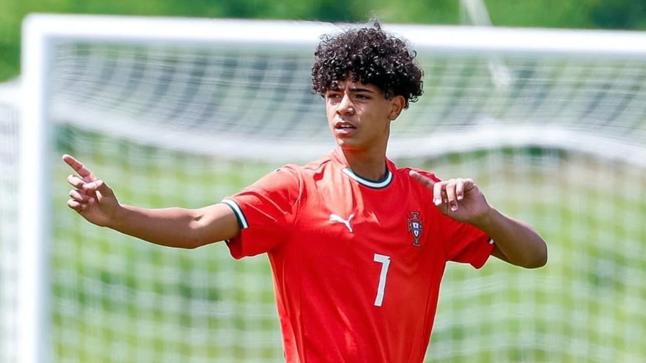 Cristiano Ronaldo Jr, en su primer partido con la selección de Portugal sub-15