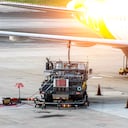 Oil truck with suction function And increase the pressure to deliver oil into the wings of the aircraft