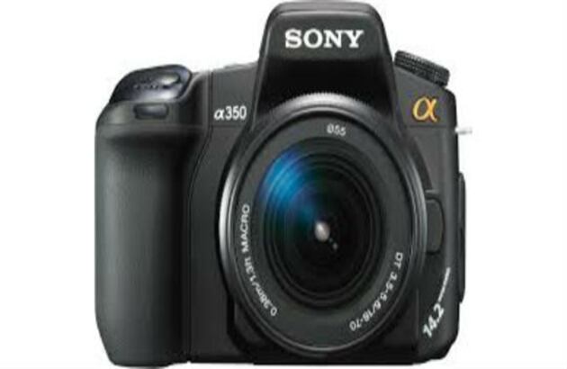 Sony Alpha 3000. Cuesta 500 dólares aproximadamente (1 millón de pesos)