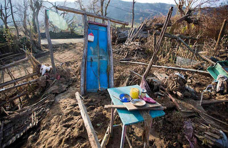 El huracán Matthew dejó 900 muertos en Haiti y miles de personas damnificadas por el paso del fenómeno natural que visitó la isla con ráfagas de más de 200 km/h.