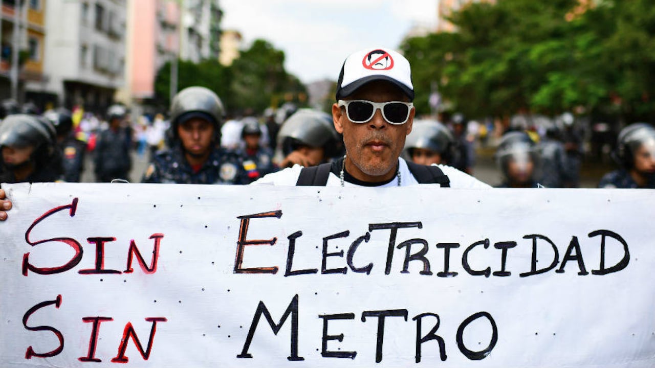 La crisis eléctrica de Venezuela ha provocado protestas hoy en Caracas. Foto: Ronaldo Schemidt-AFP