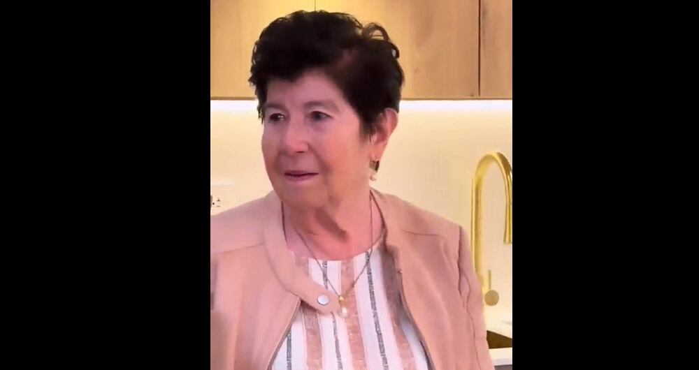 Mabel Valencia, madre de Jhonny Rivera - Captura de pantalla Instagram @jhonnyrivera