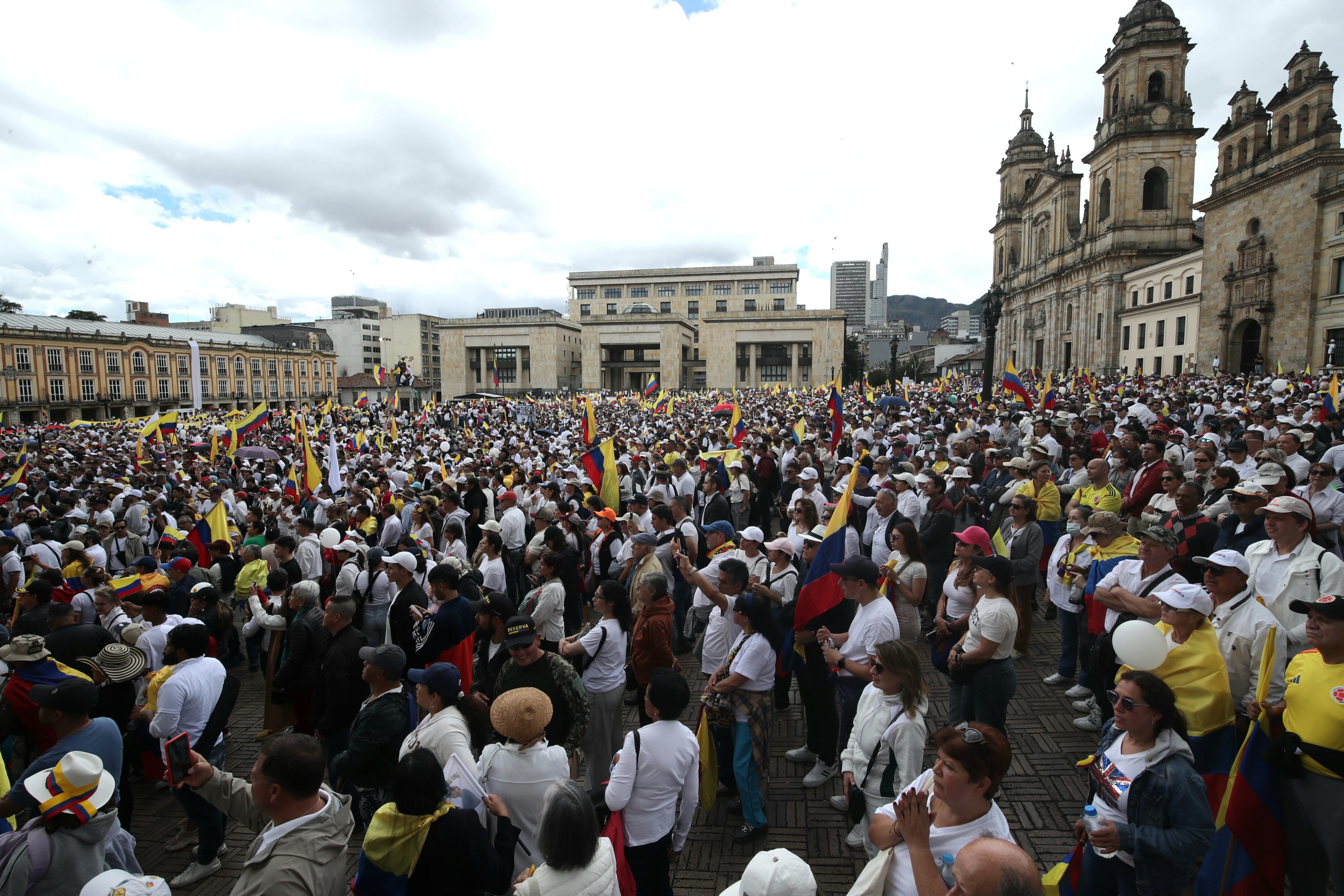 Marcha del silencio en Bogotá, plaza de Bolívar