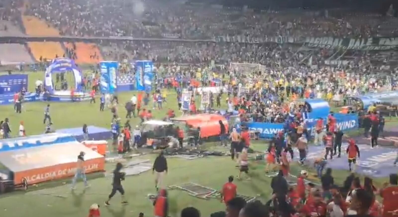 Caos en el Atanasio Girardot