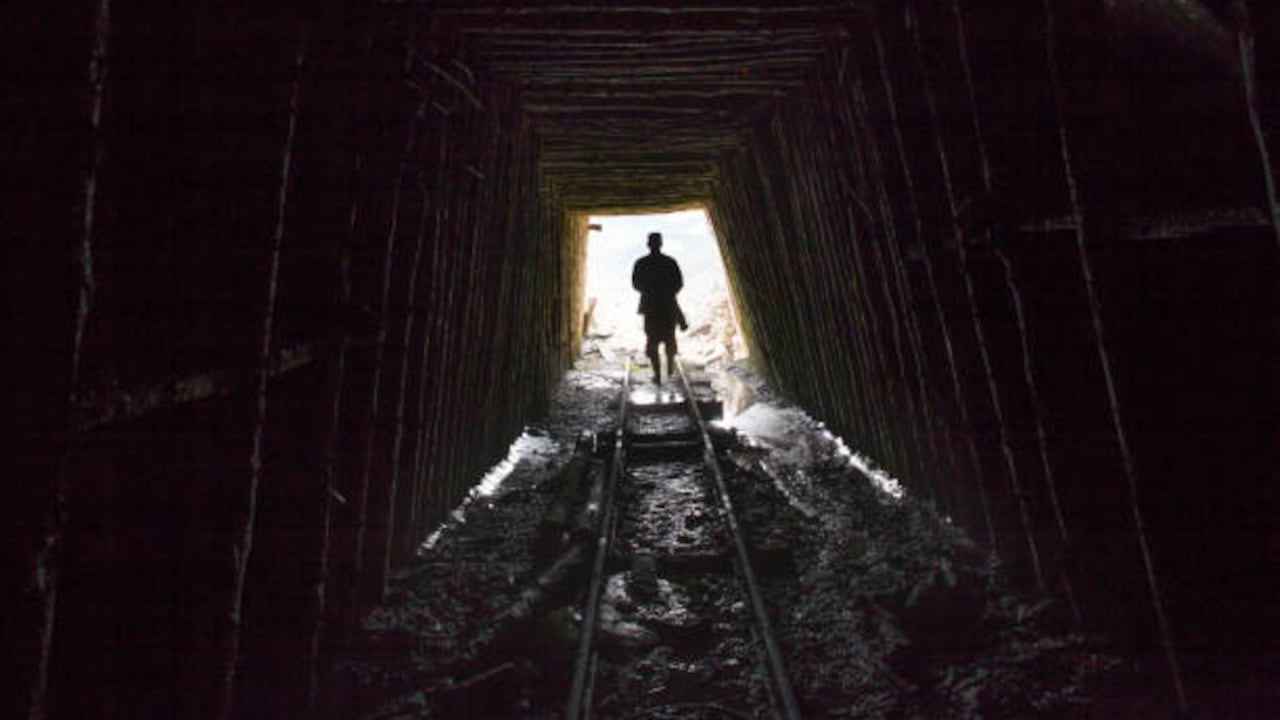 La emergencia se registró cuando realizaban la extracción de oro. (Imagen de referencia).
