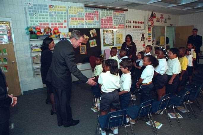 El día de los ataques del 11 S, George Bush se encontraba en el Emma E. Booker Elementary School in Sarasota, Florida /  Foto: Eric Draper