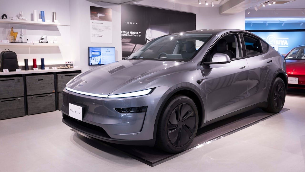 Tesla llegó a Colombia y esto es lo que tardará un trabajador con el salario mínimo en comprarlo.