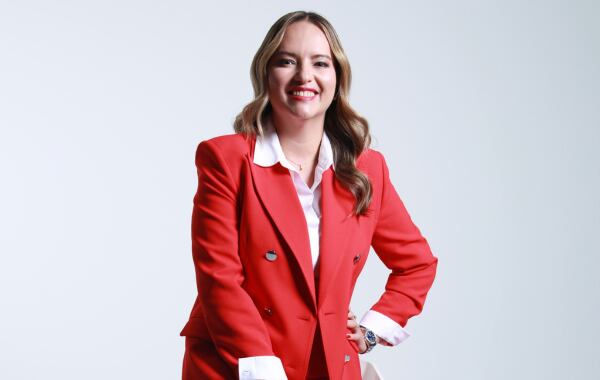 Las fallas o brechas en sus sistemas pueden abrir la puerta a vulnerabilidades críticas, exponiendo a las empresas a ciberataques devastadores y a interrupciones graves del negocio.