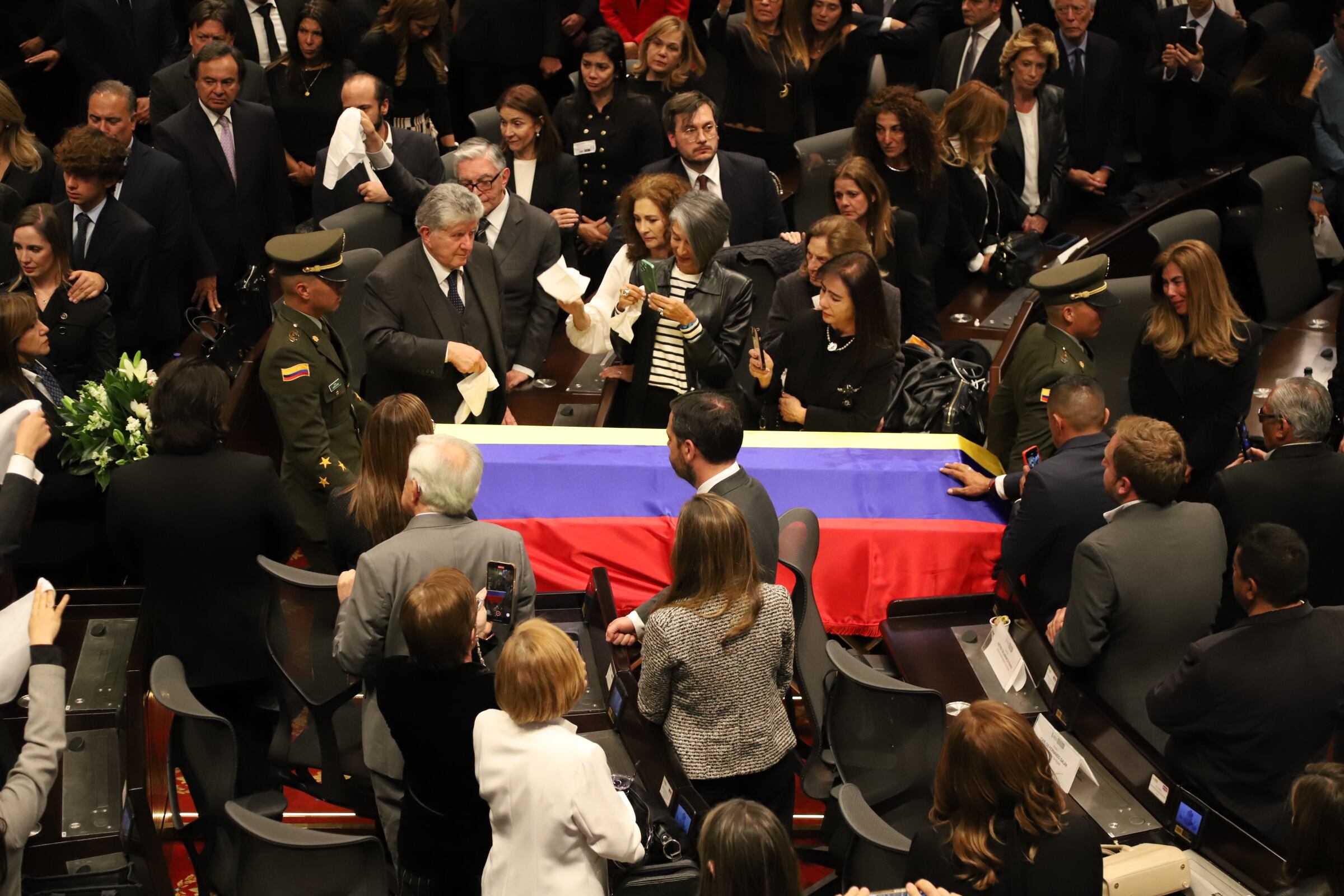 Homenaje póstumo en el Capitolio Nacional a Miguel Uribe Turbay