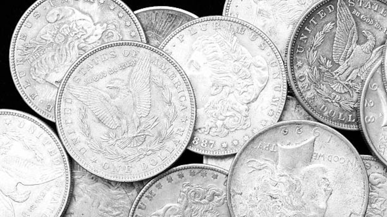 La mayoría de estas monedas son hechas en cobre y plata.