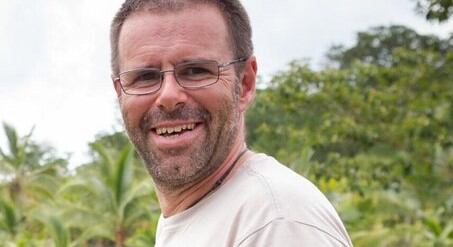 El inglés residente en Australia vendió su vida en eBay tras una ruptura amorosa