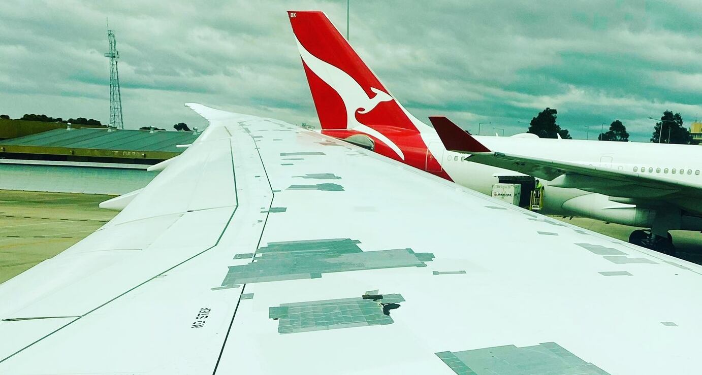 Aterrador: avión voló con cinta adhesiva en sus alas, este es el motivo