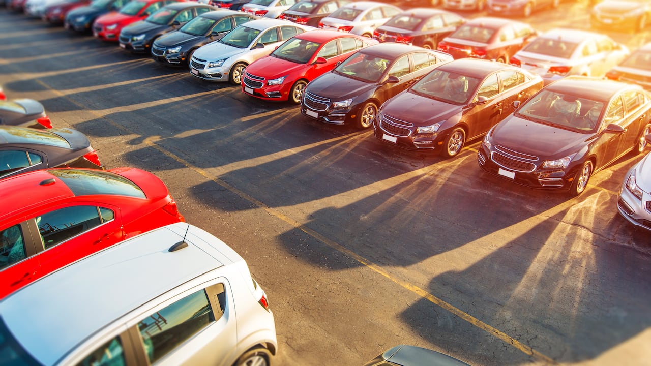 El color del carro que una persona elige puede parecer una cuestión superficial.