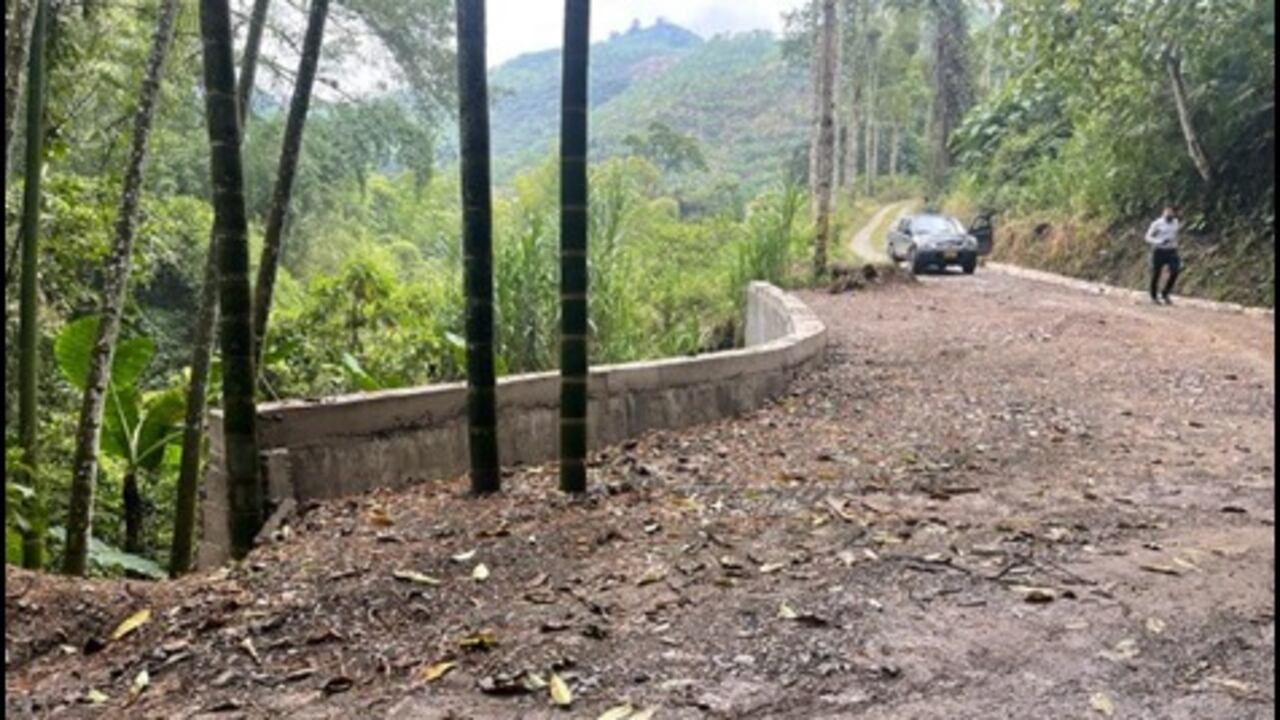 La construcción de placas huella se adelantó en el denominado corredor productivo de El Guanábano - Morrogordo – El Rodeo.