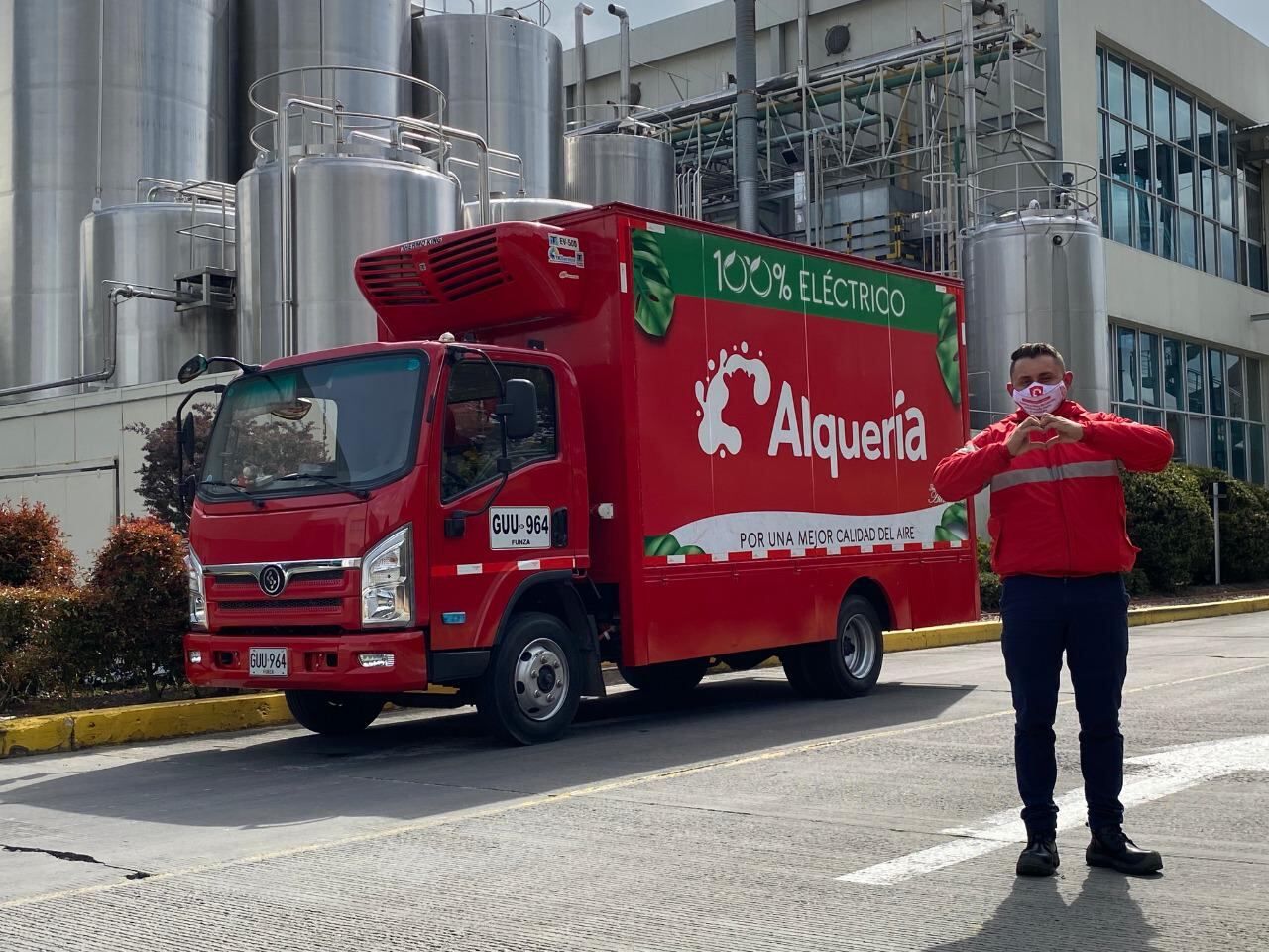 Alquería está promoviendo que el 100 por ciento de sus proveedores usen procesos de producción sostenibles.