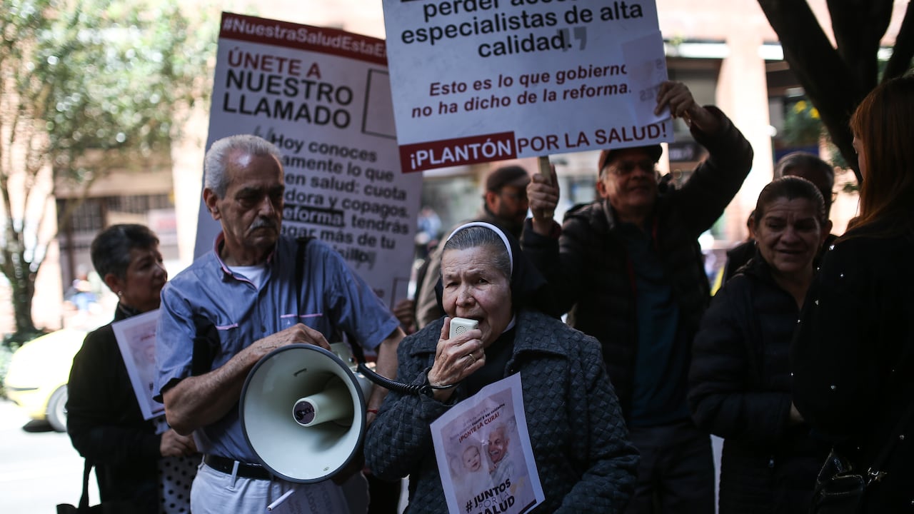 Convocan Asociaciones de pacientes y de usuarios