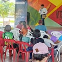 Excombatientes de las Farc se capacitan para entender el sistema electoral colombiano.