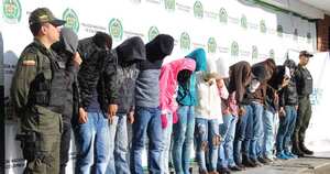 Las 13 personas fueron puestas a disposición de las autoridades.