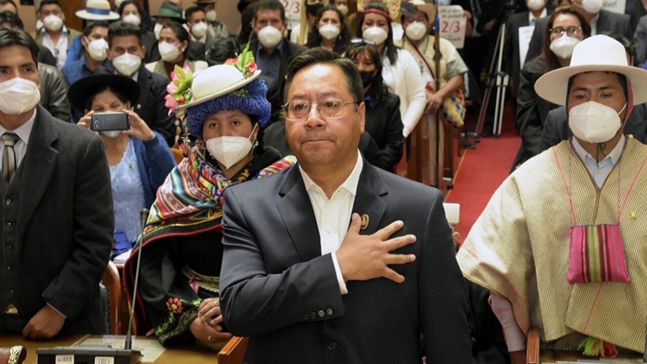 Luis Arce asumió la presidencia de Bolivia