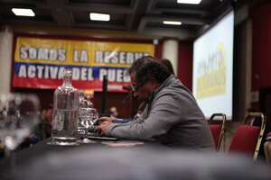 Gustavo Petro durante el acto de adhesión de militares retirados a su campaña