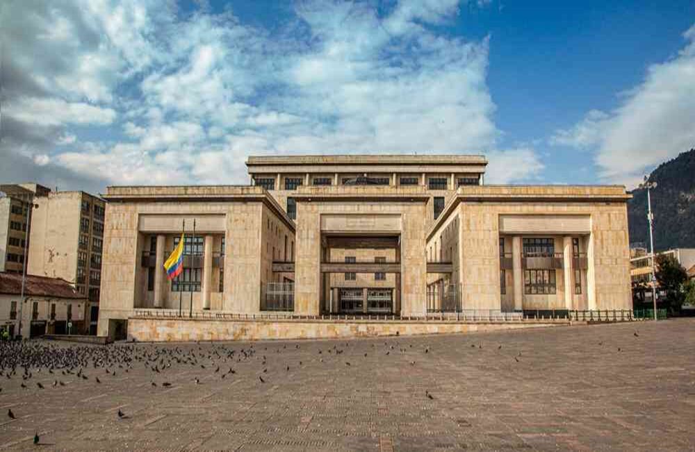 En Corferias se instauró el que dice ser el hospital más grande Colombia, en el que se adecuaron los espacios para atender a los pacientes que no tengan covid-19 y que requieran de atención médica. La finalidad es que los centros hospitalarios y de salud brinden atención a pacientes de la covid-19. Clara Moreno-SEMANA