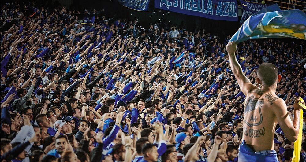 En 1992 se creó la primera barra brava del país. La fiesta inicial terminó convertida en un “monstruo de mil cabezas”. 