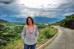 La gobernadora del Valle, Clara Luz Roldán, reveló que tiene cáncer linfático e iniciará un tratamiento al pie de la letra pero se mantendrá al frente de la Gobernación.