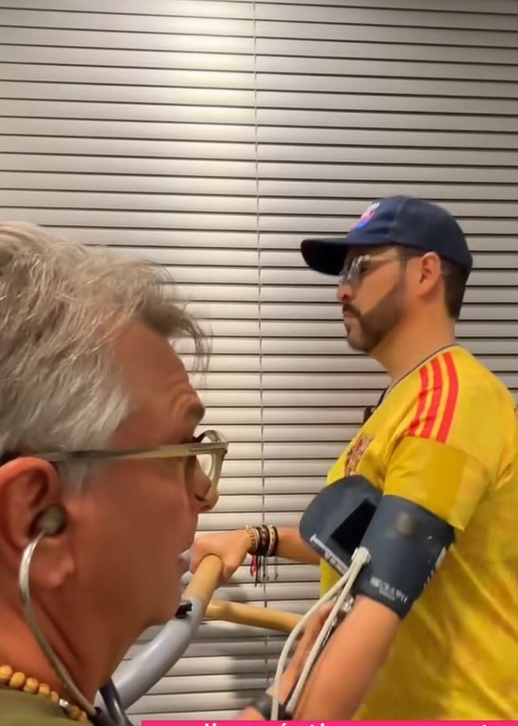 Abelardo de la Espriella se sometió a exámenes médicos en la Clínica Puerto Azul.