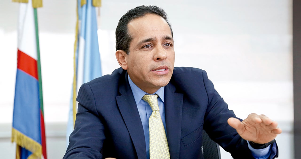 ALEXÁNDER LÓPEZ Senador de la República