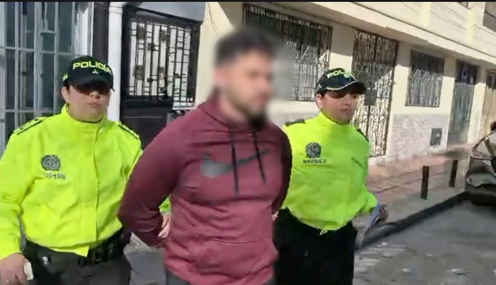 El capturado fue identificado como Cristian Poveda, quien es requerido por el Circuito Judicial del condado de Miami-Dade.