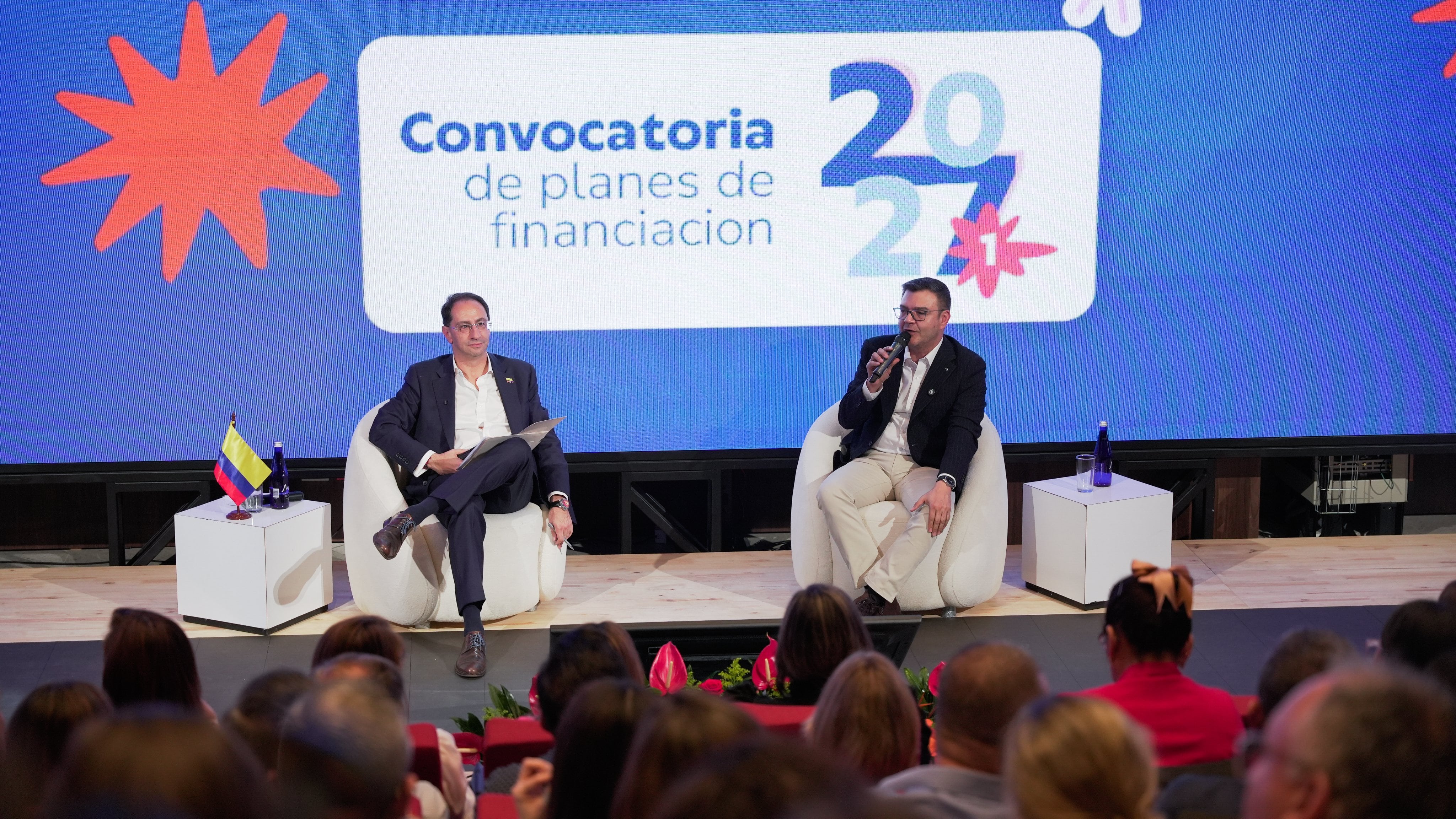 El anuncio de la capaña se dio el mismo día que se abrieron las convocatorias apra la financiacion de los semestres educativos 2027-1.