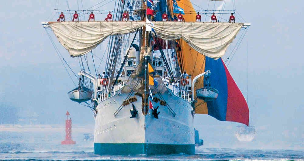 El Gloria es el buque insignia de la Armada de Colombia.