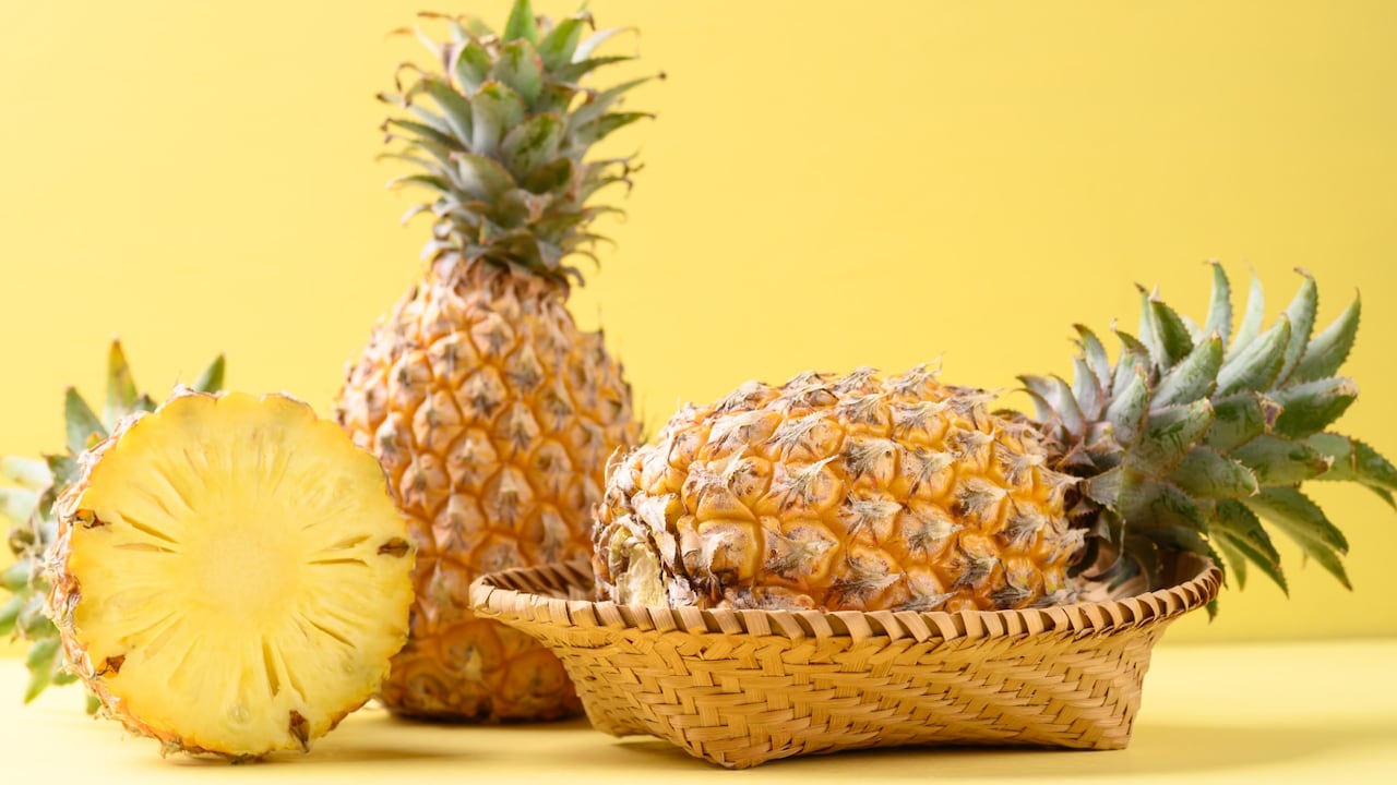 La piña pertenece al grupo de las frutas exóticas, y son las únicas que han aumentado su consumo en los últimos años.