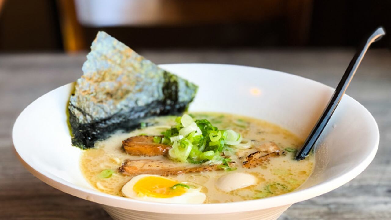 El ramen es un plato de origen japonés, aunque algunos dicen que comenzó a prepararse en China. (Photo by Brad A. Johnson/MediaNews Group/Orange County Register via Getty Images).